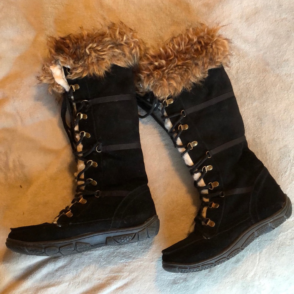 Emu fleece lined black suede lace up snow boots